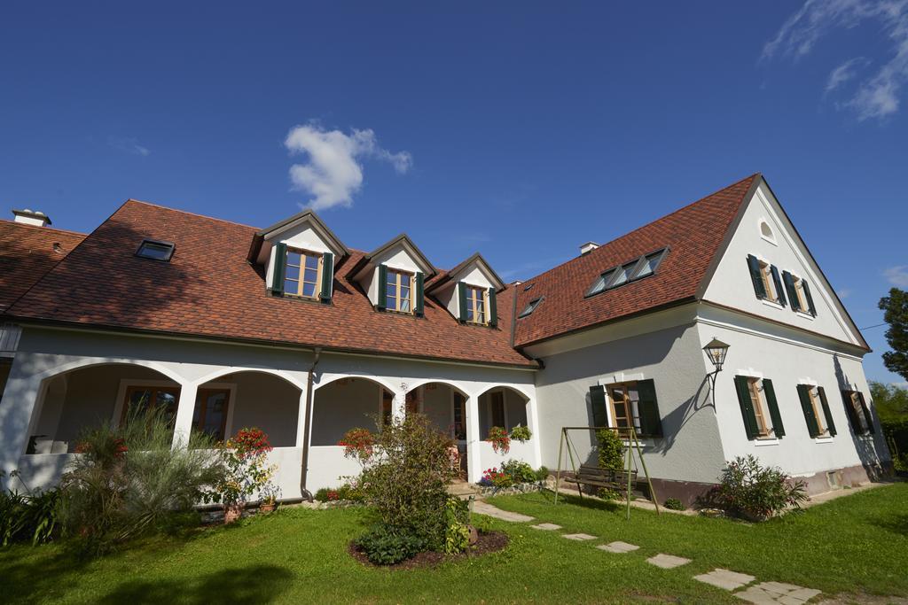 Frühstückspension Kleinschuster Burgau Exterior foto